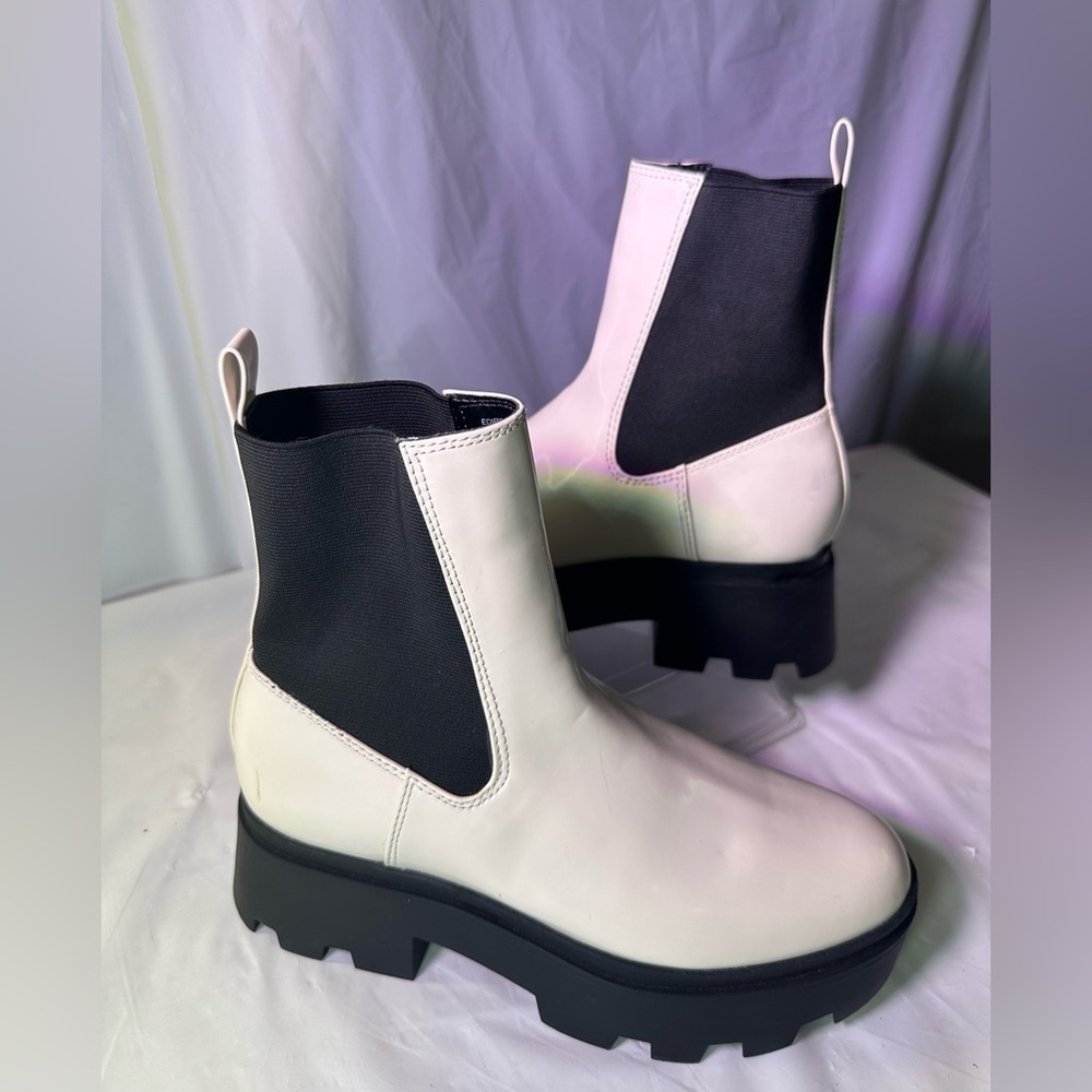 Elegant Two-Tone Ankle Boots